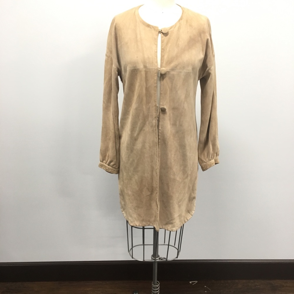 Vintage Suede jacket. Has a couple stains.